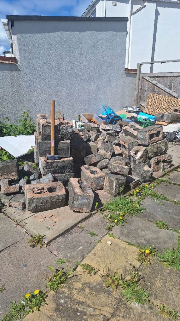 Free concrete blocks / breeze blocks – collection only