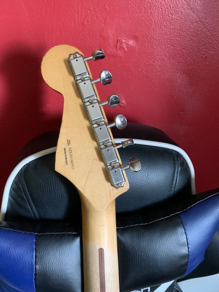 Fender Stratocaster Vintera Roadworn 