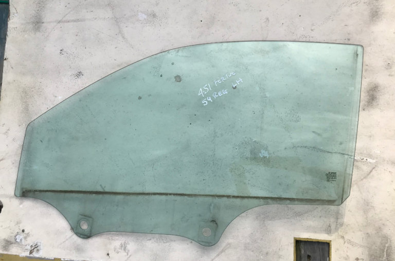 Smart Fortwo 451 [ 2006 - 2014 ]  door glass - LH Passenger side