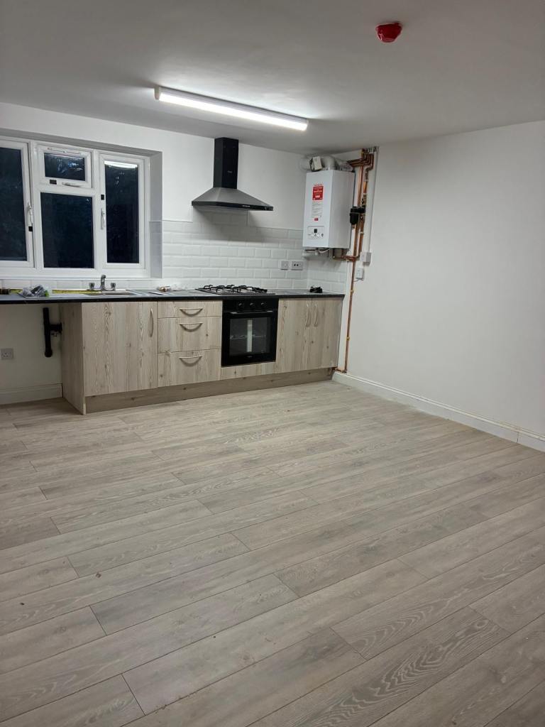 Newly Refurbished 2/3 bed flats