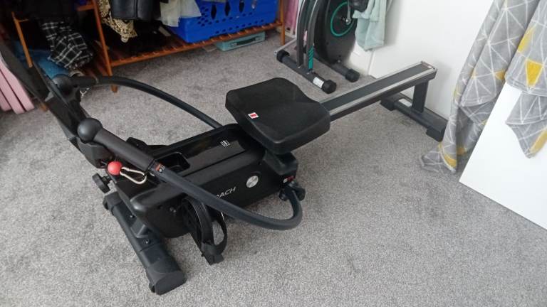 Rowing Machine 