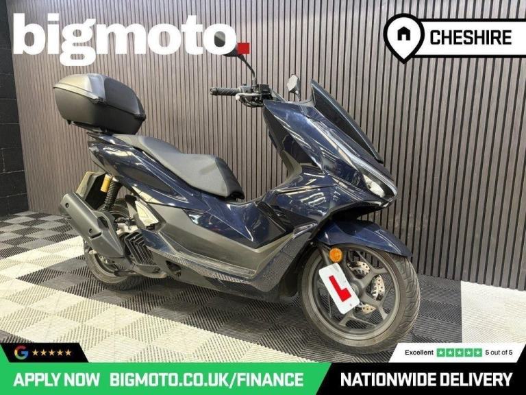 2025 75 HONDA PCX125 125 DX SCOOTER PETROL CVT V-BELT EURO 5 (12 PS)