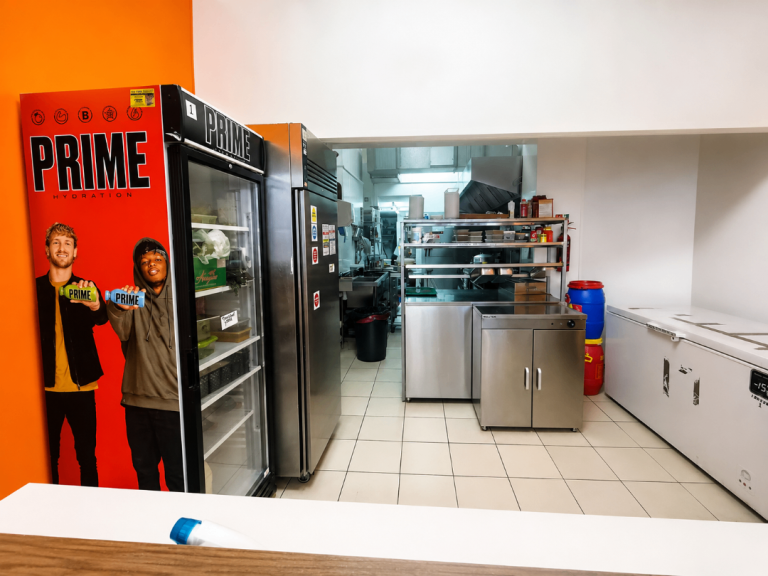 Excellent Running  Indian Food Takeaway lease  Business for Sale in In Kilburn NW6. Rent £1,550 pcm