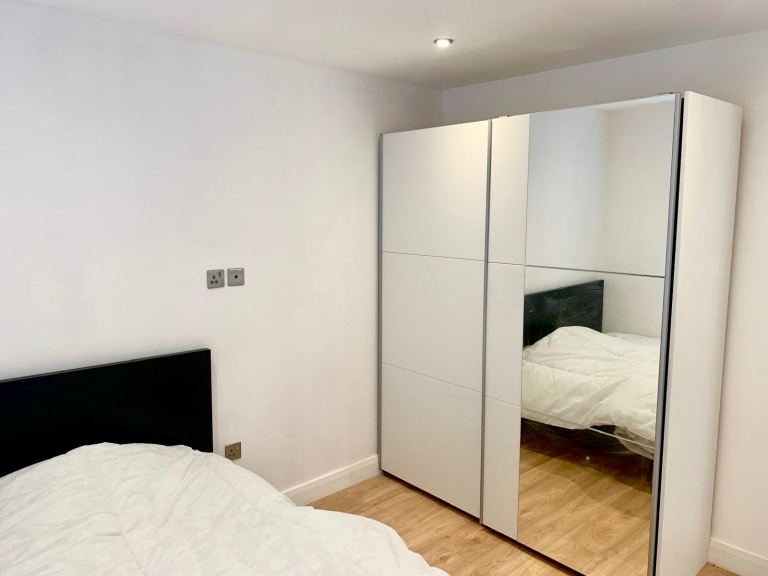 Rent Double Room close to Alperton Tube Station