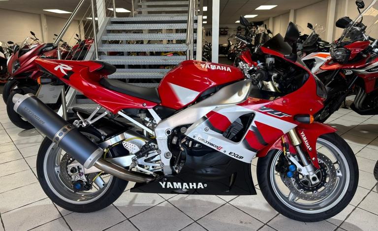 Yamaha YZF-R1 2000