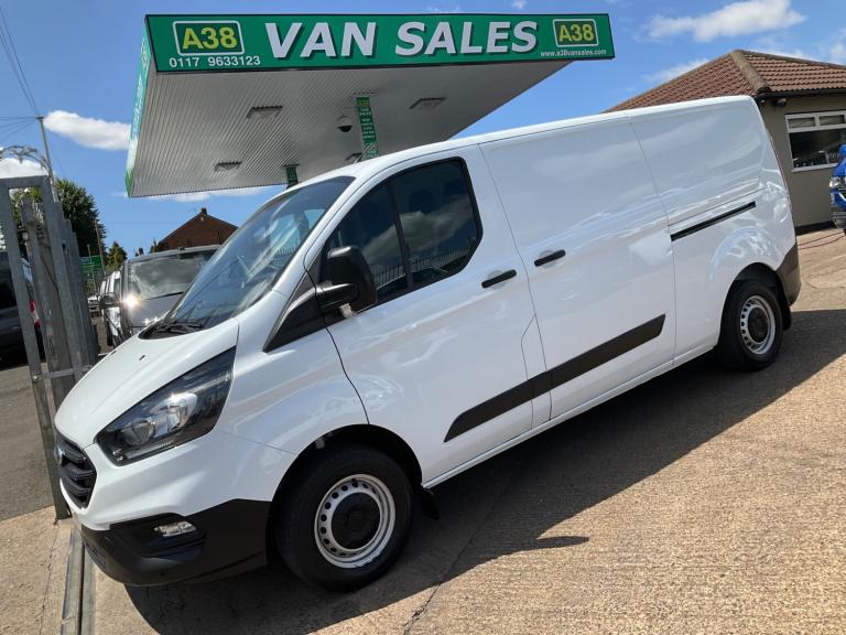2022 Ford Transit Custom 300 LEADER L2 2.0 ECOBLUE 130 BHP PANEL VAN EURO 6 PANEL VAN Diesel Manual