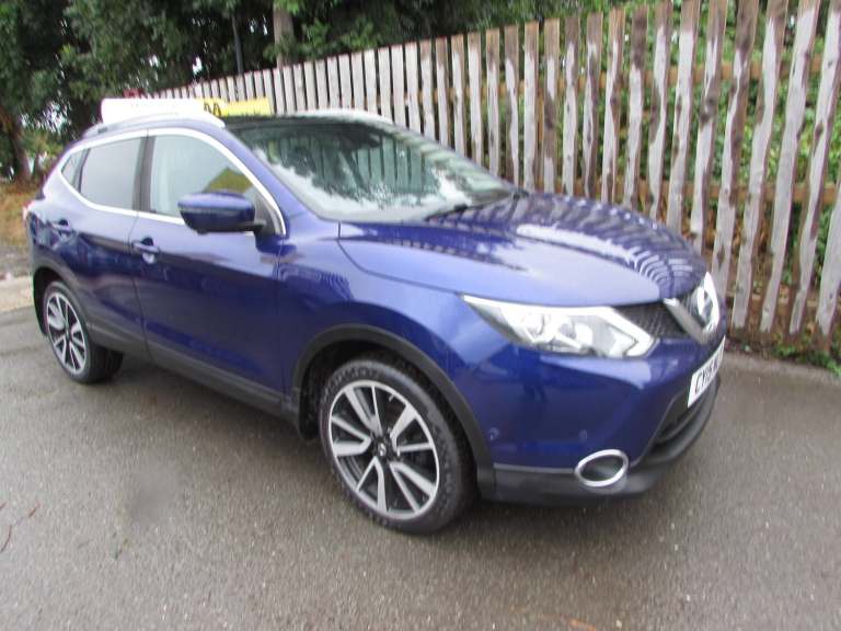 2015 Nissan Qashqai 1.5 dCi Tekna 5dr HATCHBACK Diesel Manual