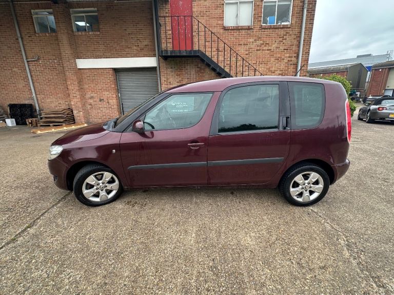 Skoda, ROOMSTER, MPV, 2013, Semi-Auto, 1197 (cc), 5 doors