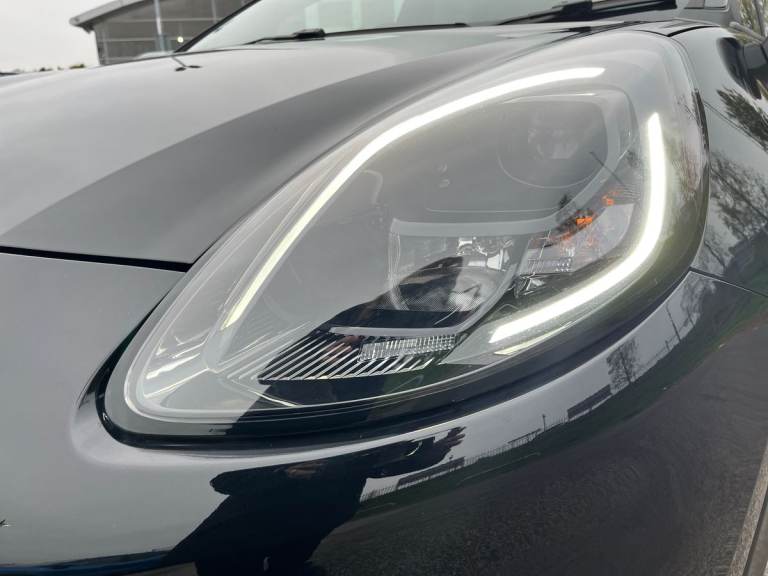 2022 Ford Puma 1.0 EcoBoost Hybrid mHEV ST-Line X 5dr Hatchback PETROL Manual