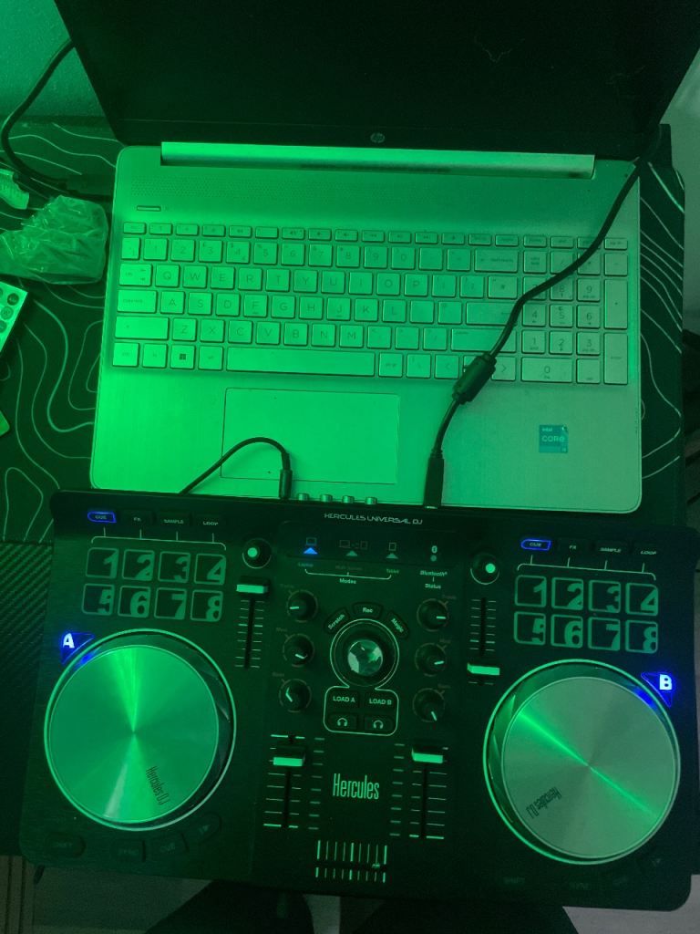 Dj decks 