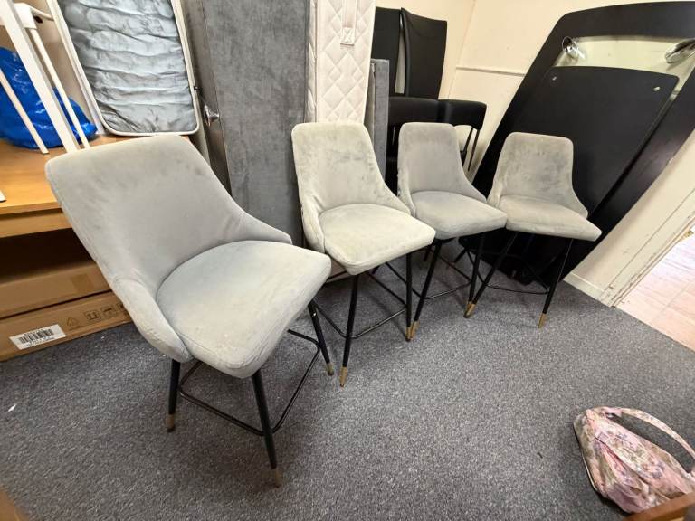  2 bar stool £30 each these r £120 each brand newThis item is in great condition!