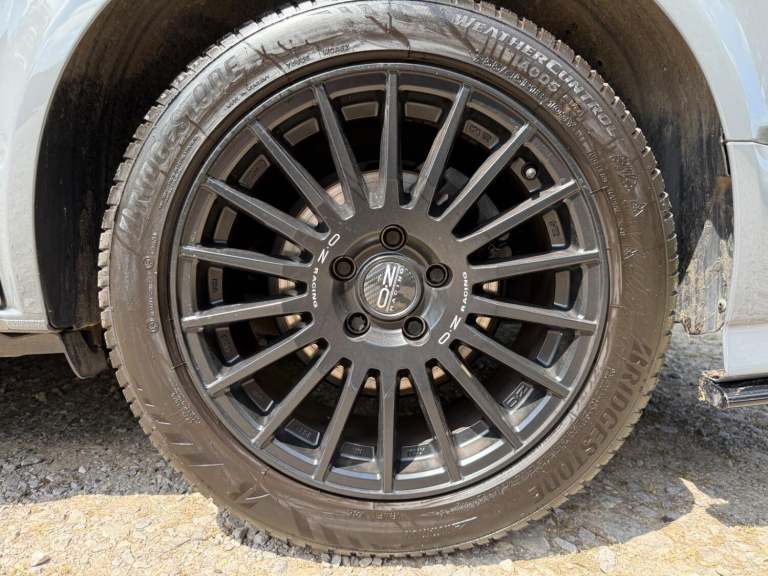 VW Transporter T32 Kombi 204 DSG Highline, Huge Spec, Genuine Leighton Van Model