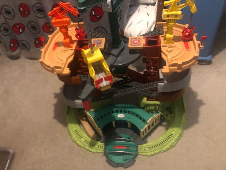 image for Thomas Tank trains & cranes super tower