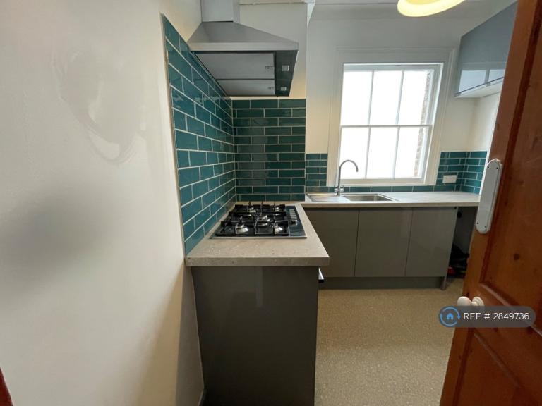 1 bedroom in Crystal Palace, Crystal Palace, SE19 (#2849736)