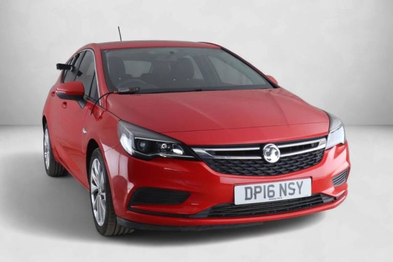 2016 Vauxhall Astra 1.6 CDTi 16V 136 Design 5dr HATCHBACK DIESEL Manual
