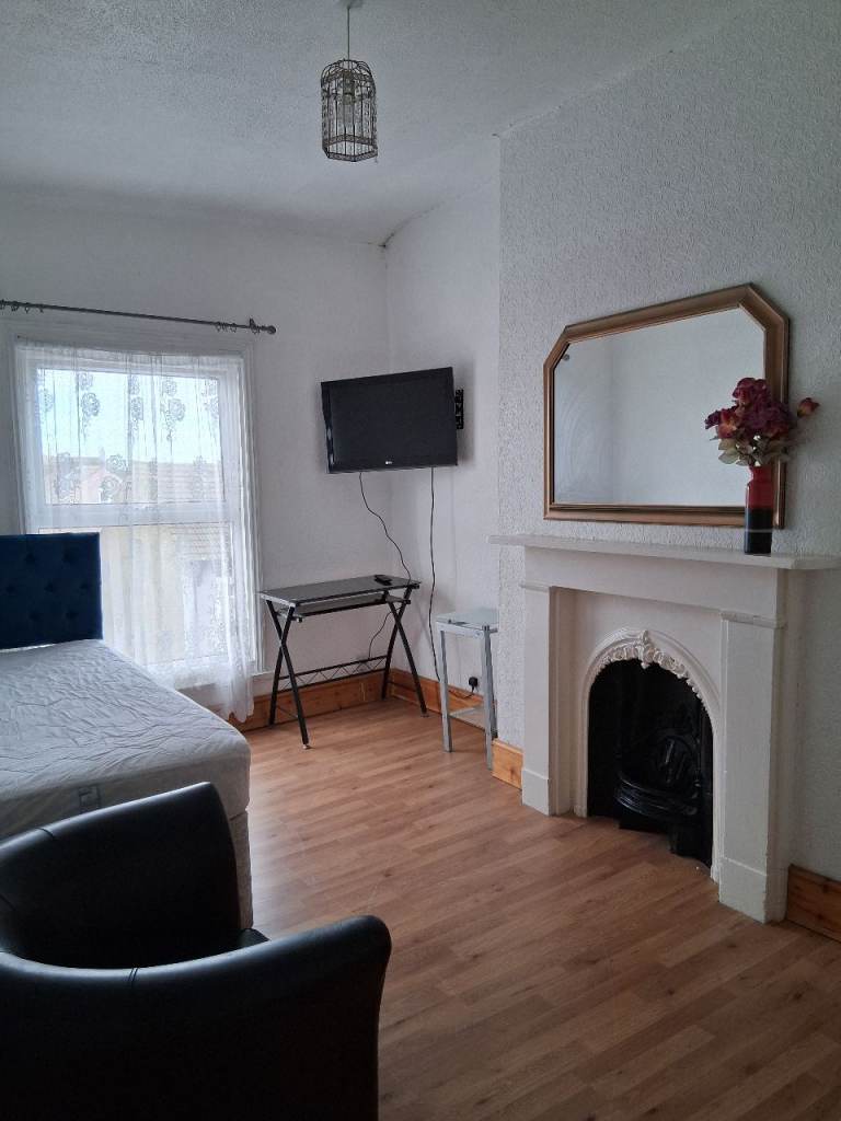 Room in Sheerness centre town