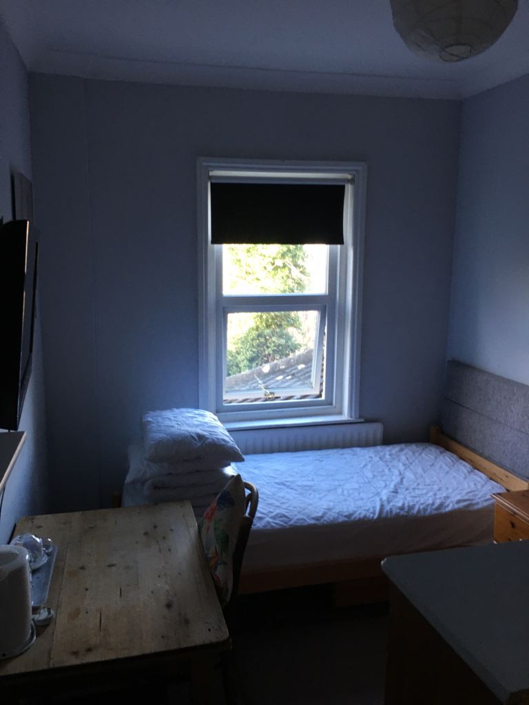 Single Room, short term, low deposit BH1