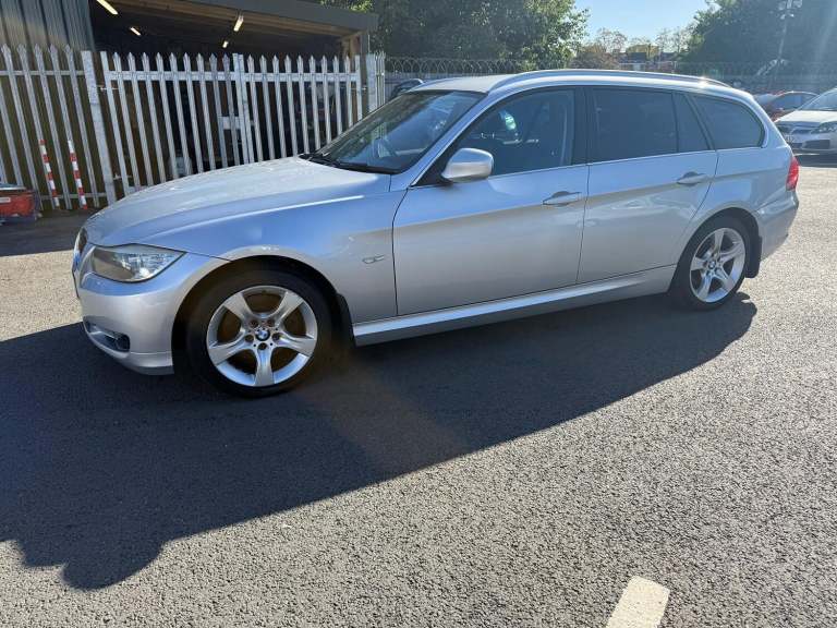 BMW 3 SERIES 2.0 320d Exclusive Edition 2011