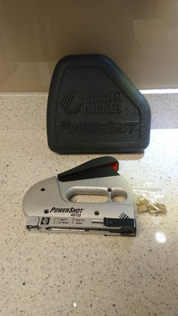 Black and decker powershoot stapler 