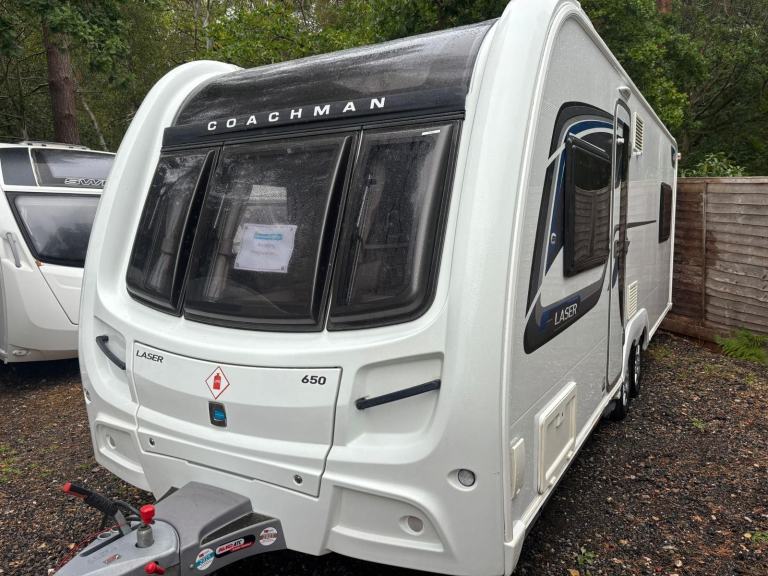 Coachman LASER 650 - 2016 - 4 BERTH - REAR ISLAND BED - TWIN MOTOR MOVER