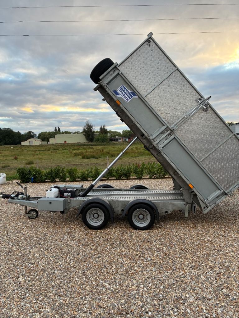 Ifor Williams tipping trailer 