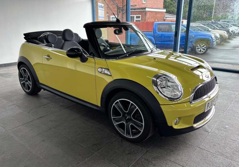 MINI CONVERTIBLE 1.6 Cooper S Euro 4 2dr 2009