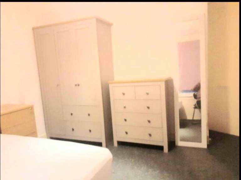 Room in Zone 2 Willesden Green 2 Weeks Deposit