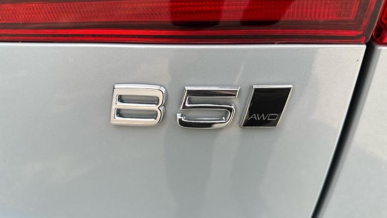 2025 Volvo XC60 2.0 B5 MHEV Plus Auto AWD Euro 6 (s/s) 5dr ESTATE Petrol/Electric Hybrid Automatic