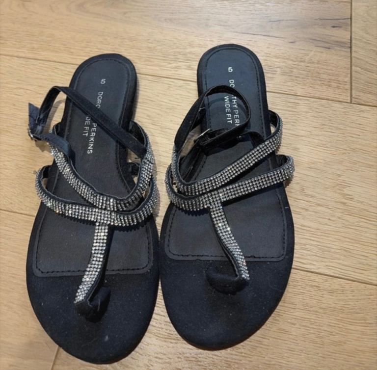 Ladies sandals good condition size 5