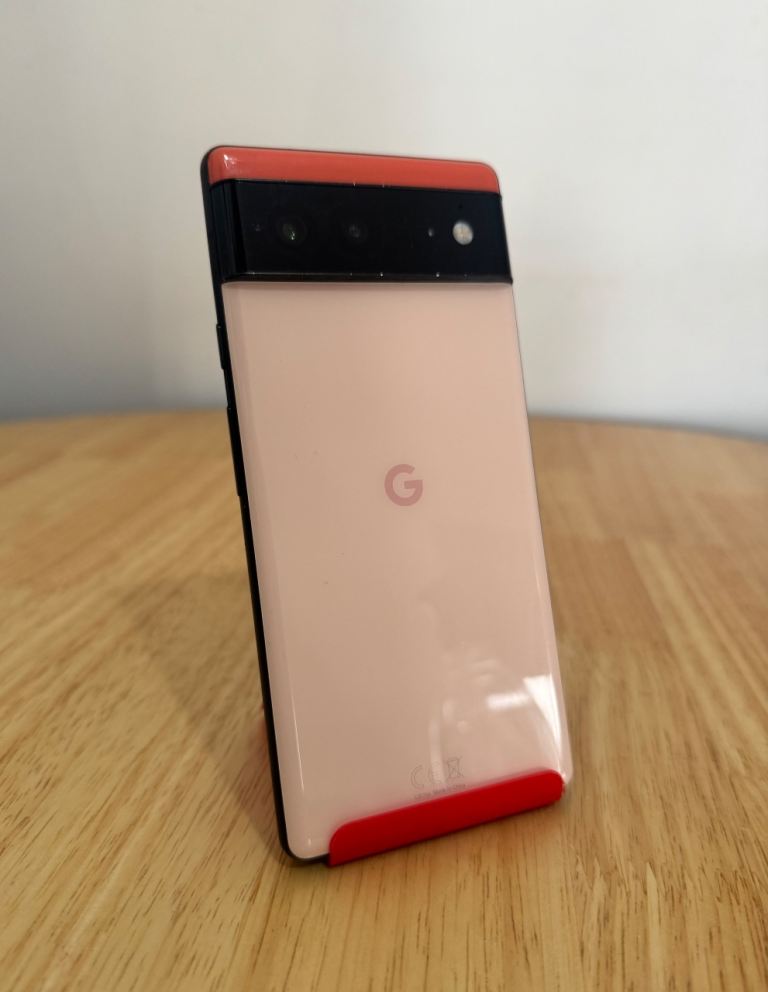 Google Pixel 6 (Unlocked)
