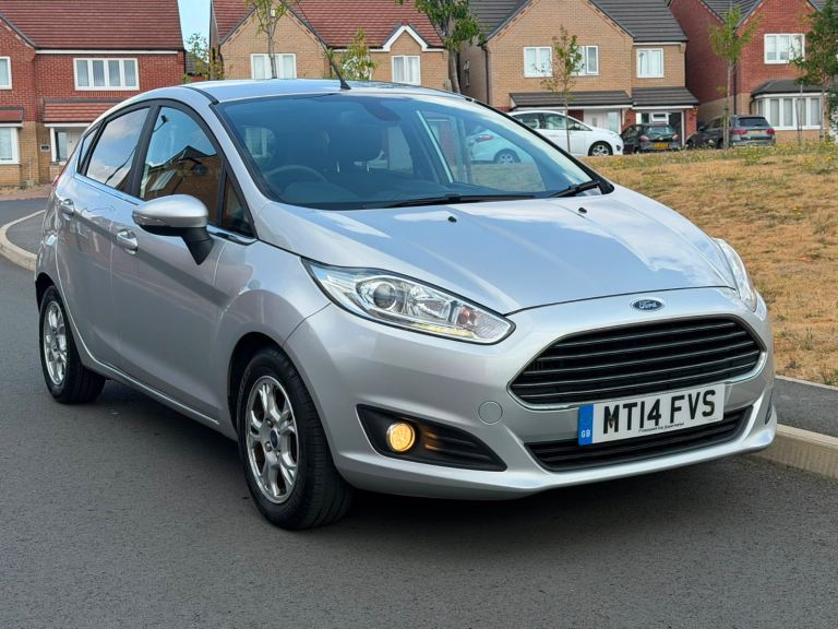 2014 Ford Fiesta 1.6 TDCi ECOnetic Titanium Hatchback 5dr Diesel 12 Months Mot