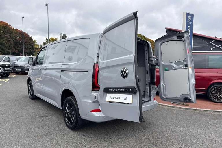 2025 Volkswagen Transporter 2.0 TDI 110 Commerce Pro Van-2 Seats Van DIESEL Manual