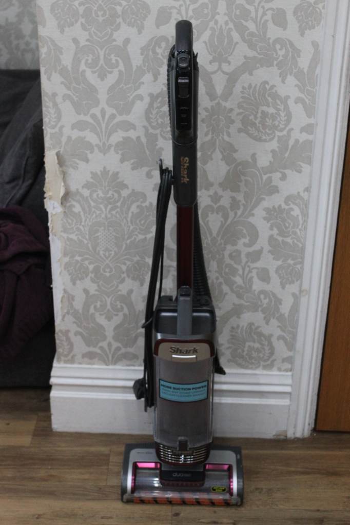 Shark Lift Away Vacuum With Anti Hair Wrap Duo Clean Head Cleaned/Serviced + 2 Tools 