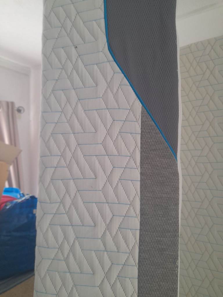 2 single mattresses 