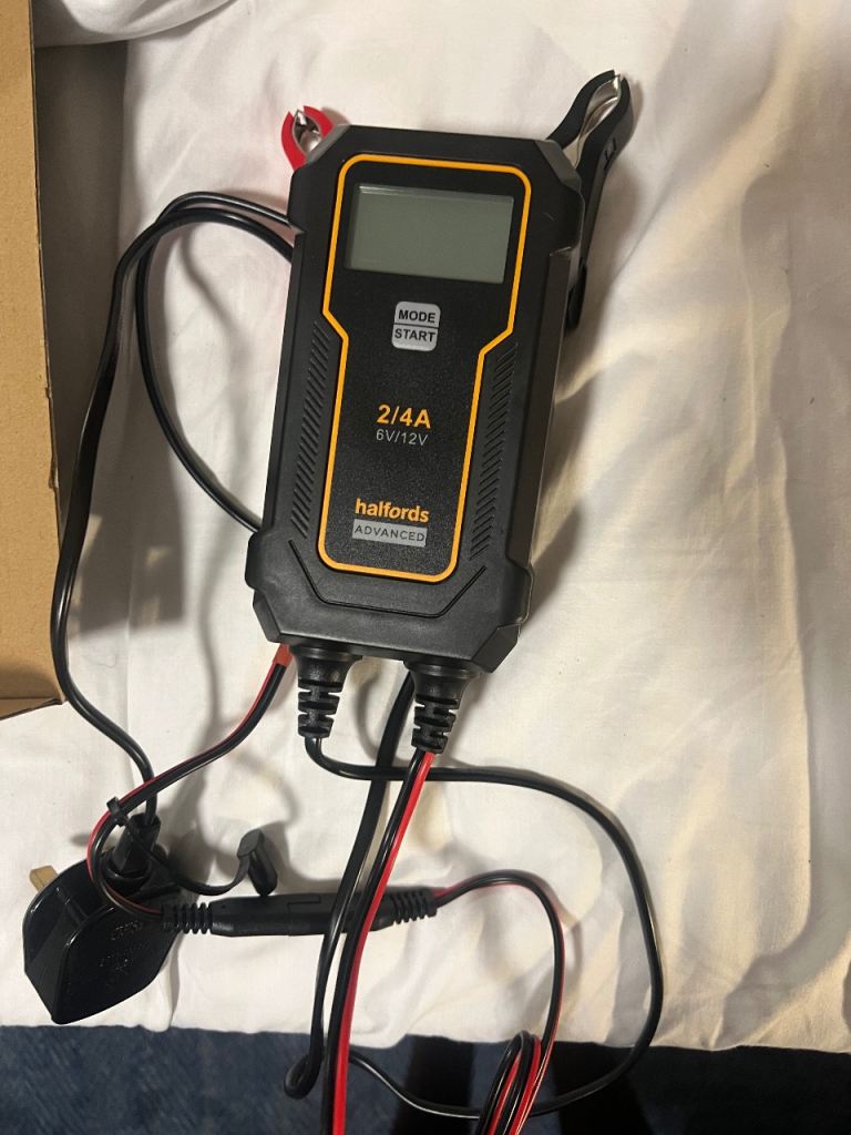 Charger - Motocaddy 12v For 16ah Lithium Battery - Trolley | Powerhouse Golf