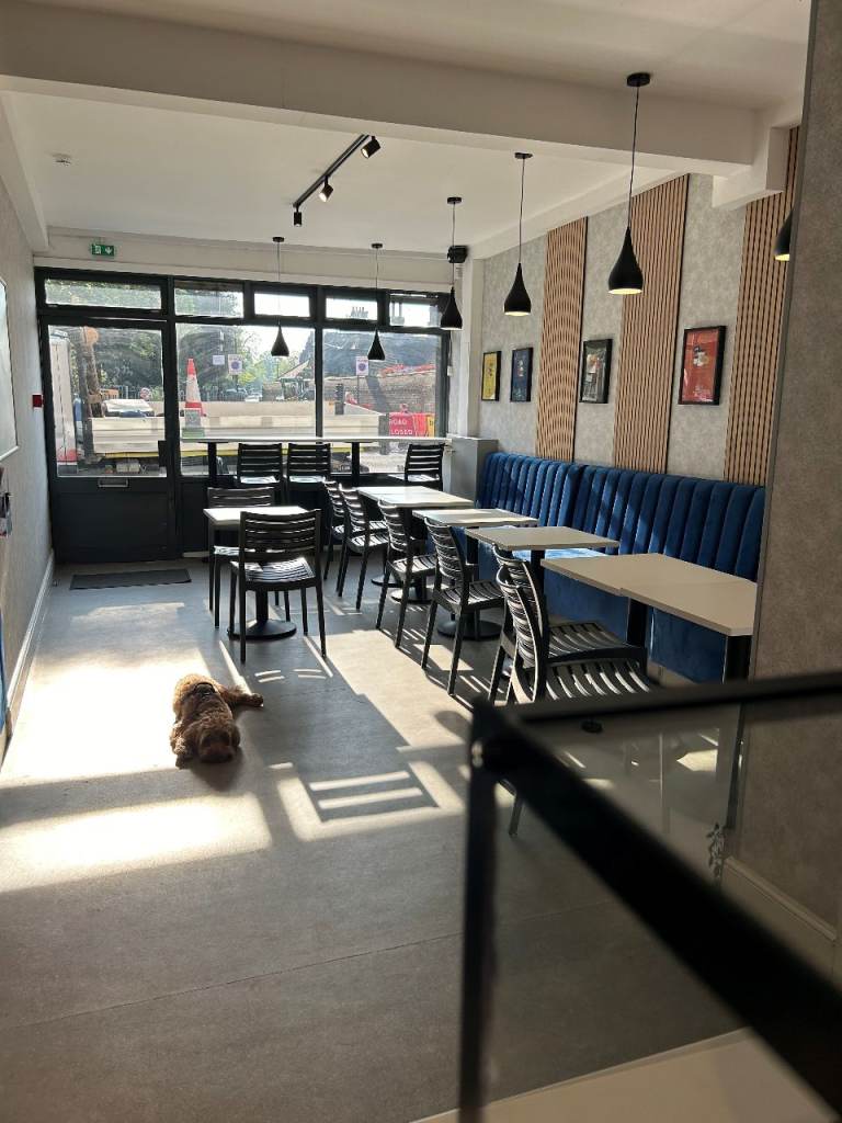 Fully Fitted Cafe/Takeaway To Rent in Isleworth, London