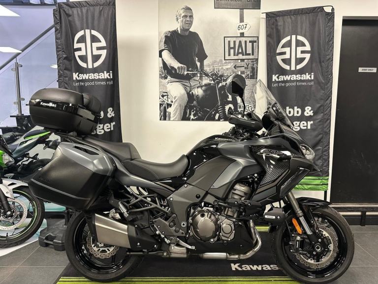 KAWASAKI VERSYS 1000 SE GT - PANNIERS-TOP BOX -FOG LIGHTS