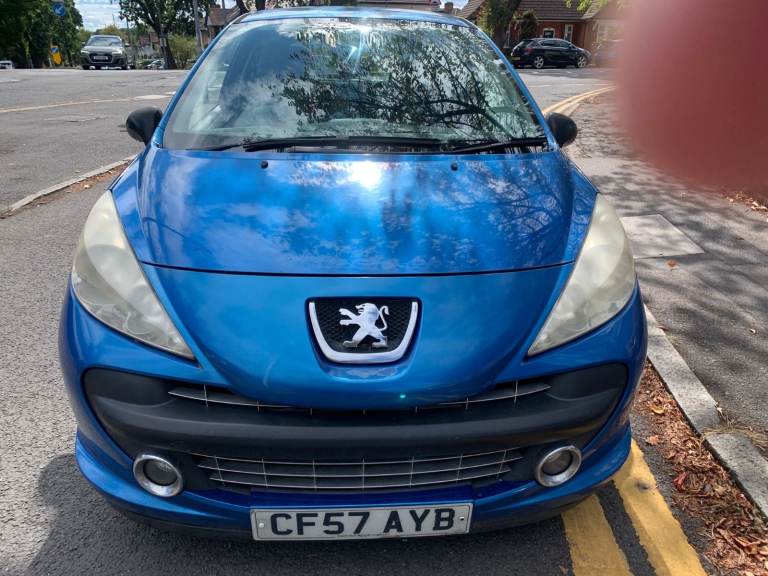 Peugeot, 207, Hatchback, 2008, Manual, 1360 (cc), 3 doors (Clutch might need replacing )
