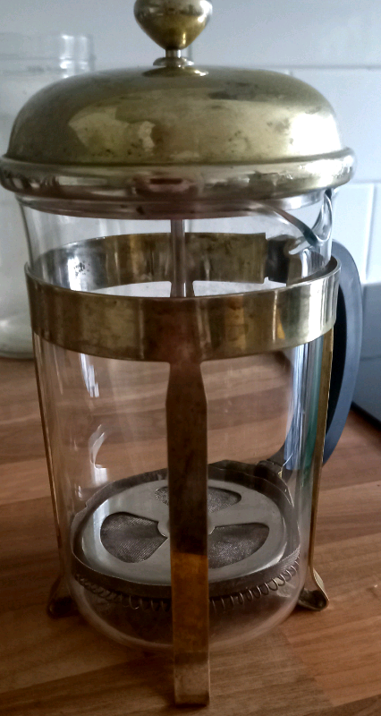 JUST £5. Coffee Jug with Filter built in, In very clean condition