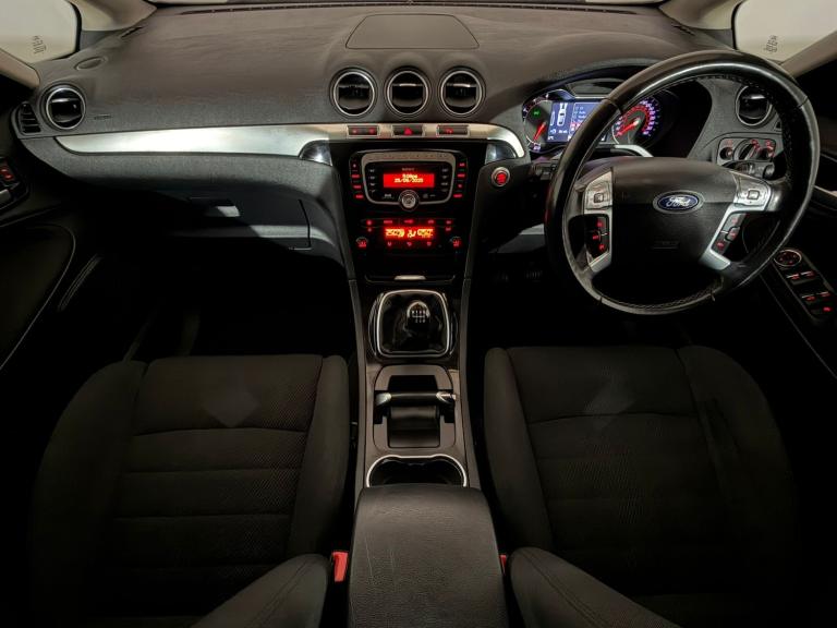 2014 FORD S-MAX TITANIUM 2.0 DIESEL TDCI 7 SEATER MPV 1 PREVIOUS OWNER 140 BHP