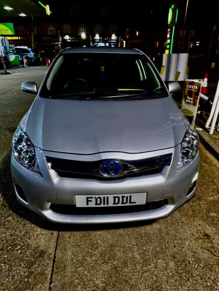 Toyota, AURIS, Hatchback, 2011, Semi-Auto, 1798 (cc), 5 doors