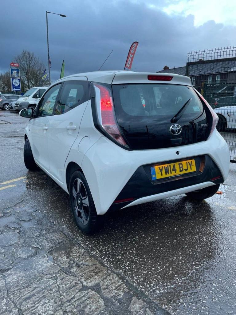 2014 Toyota AYGO 1.0 VVT-i x-play Hatchback 5dr Petrol Manual Euro 5 Euro 5 (68 ps) Hatchback Pet...