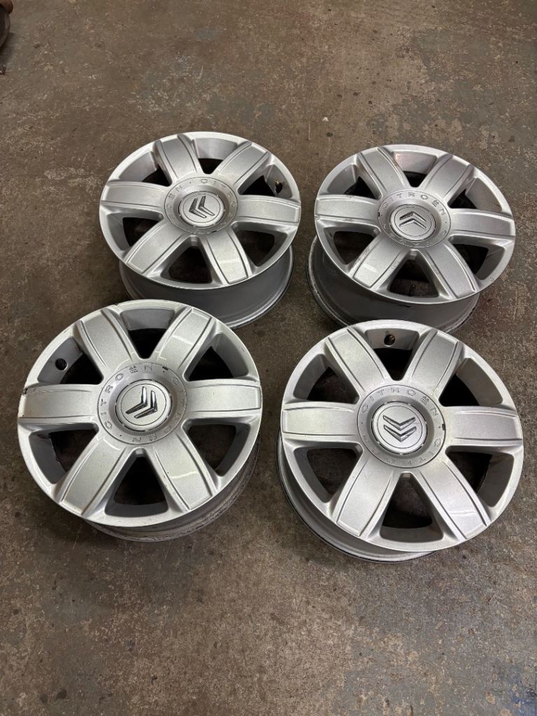 Citroen C4 alloy wheels with centres 16 inch alloys