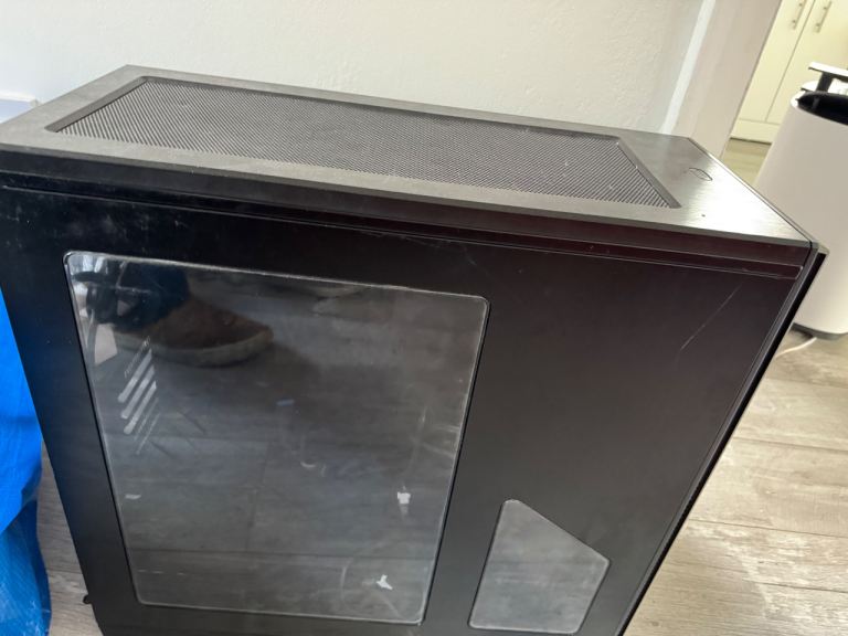 Phantex Enthoo Pro Full Tower PC CASE, USED