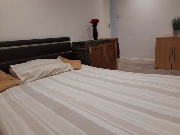 Room available to Bangladeshi/Tamil/keralan