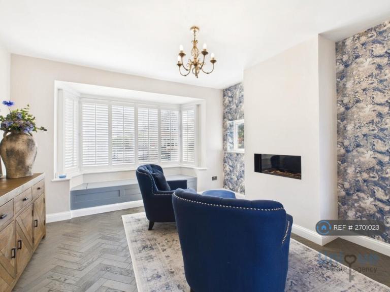 4 bedroom house in Dorset Road, Lytham St. Annes, FY8 (4 bed) (#2701023)