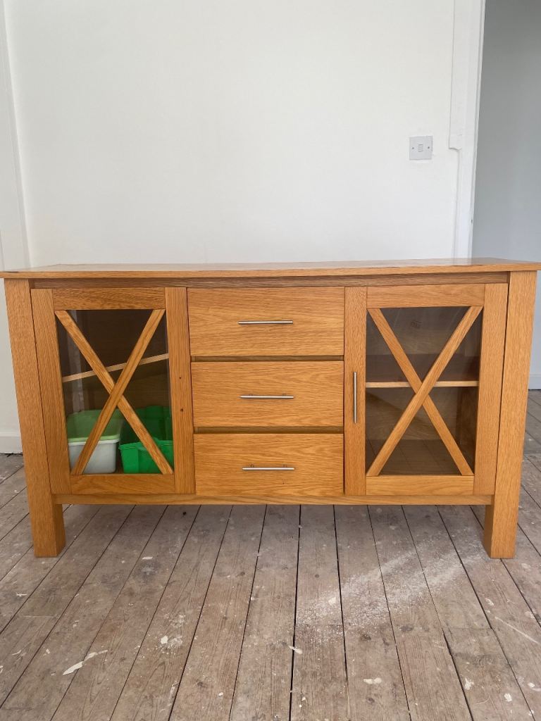 Tv cabinet/ stand