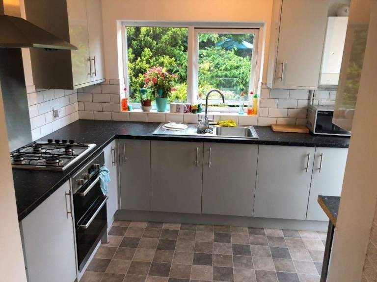 Double Room Available With Bills Included (CB5 Area)