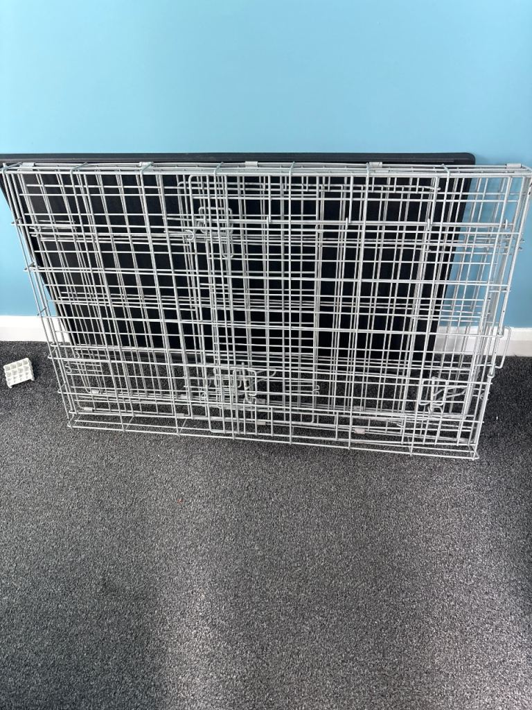 Dog crate 