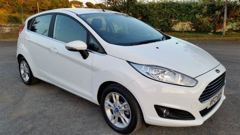 *!*£35 A YEAR ROAD TAX*!* 2015 Ford Fiesta 1.25 Zetec *FULL YEARS MOT* NEW TIMING BELT FULL HISTORY